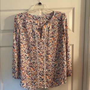 Collective Concepts, Size Large. Ladies top.  Like new.  100% Polyester.